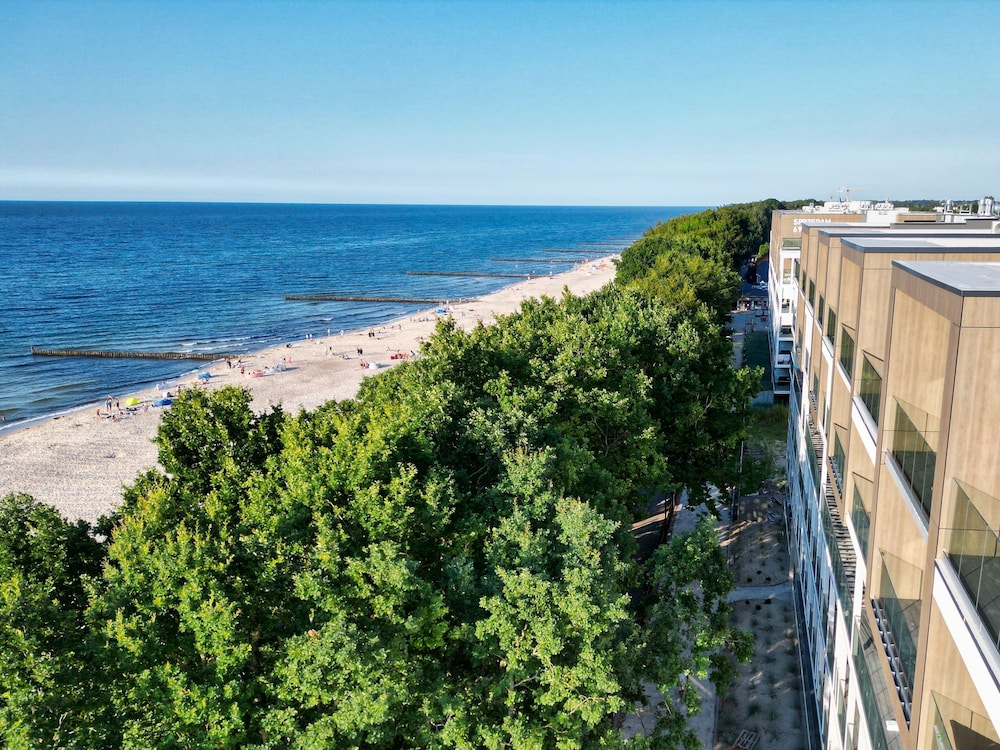 Beach/ocean view