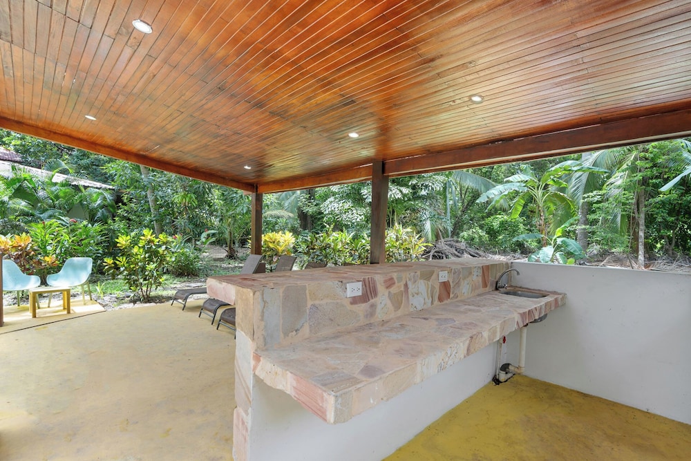 BBQ/picnic area