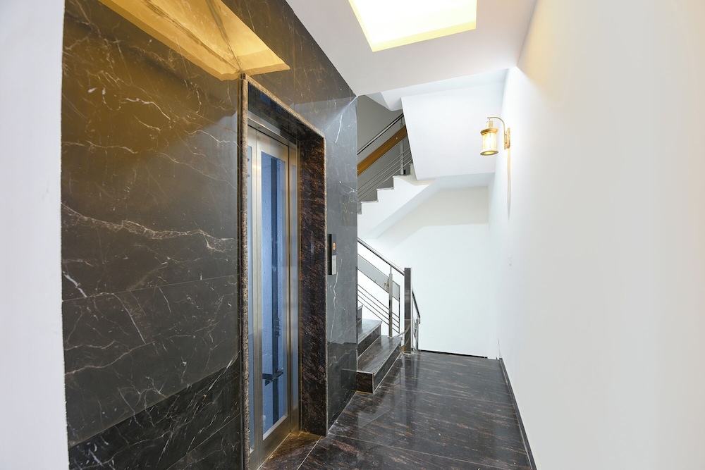 Elevator