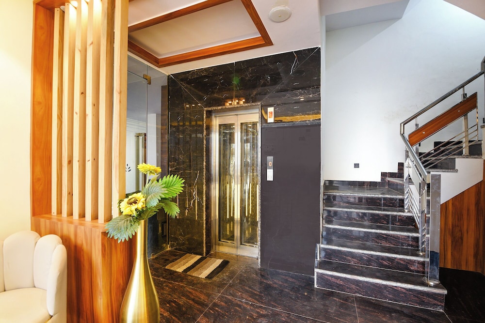 Elevator