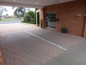 thumbnail: Interior entrance