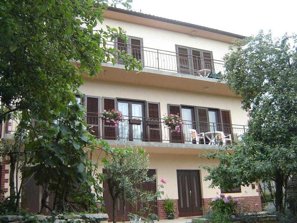 Primary image