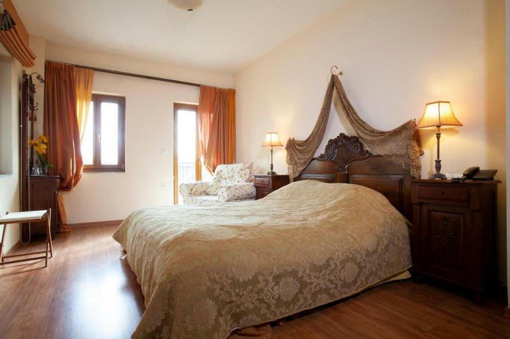 ebeda542606b4d2604b7274de120d141.jpg