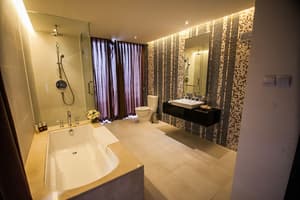 thumbnail: Bathroom