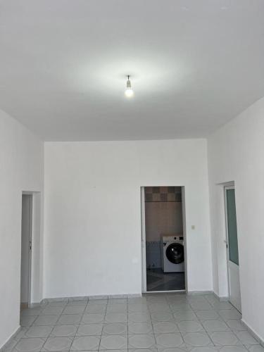 472938693.jpg