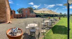 thumbnail: Terrace/patio