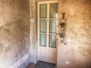 thumbnail: Interior entrance