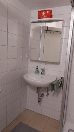 689598034.jpg