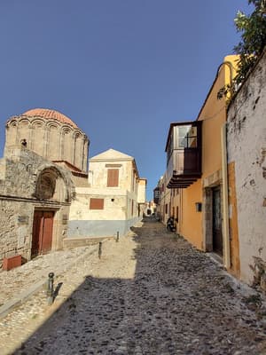 thumbnail: Exterior