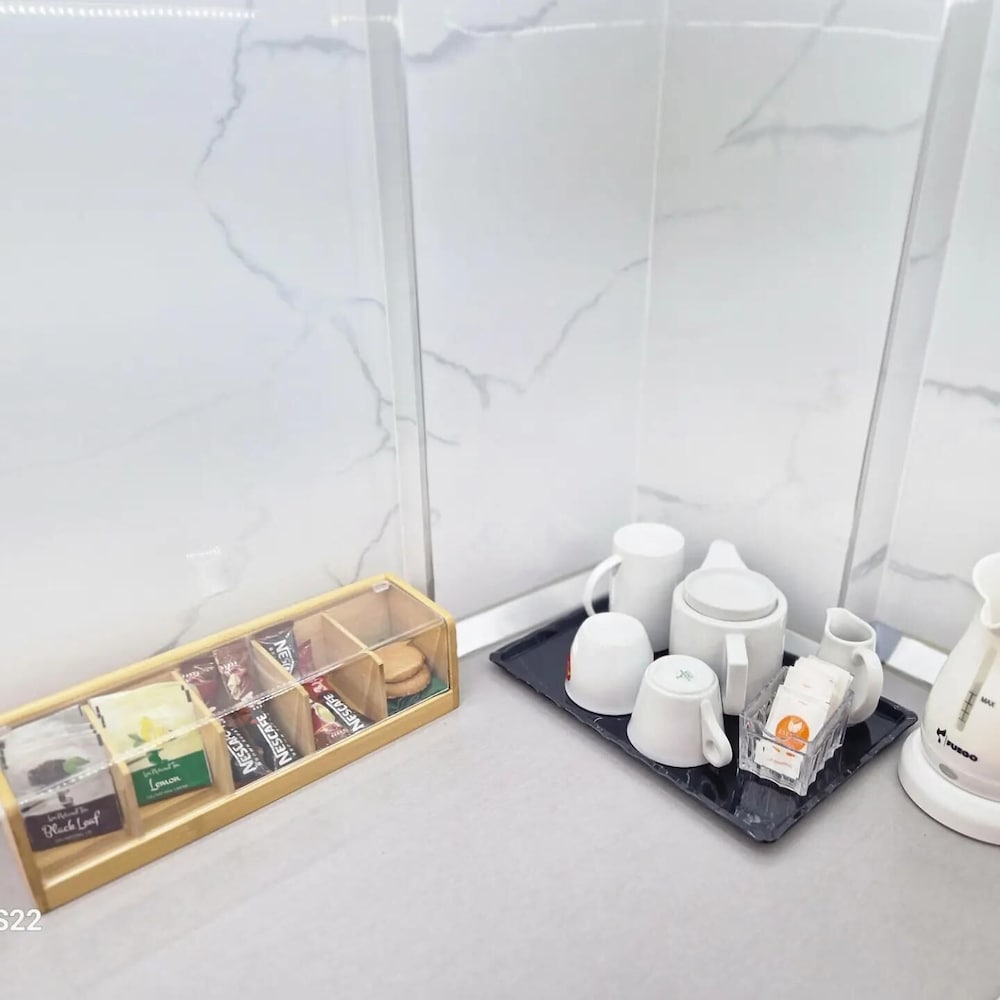 Bathroom amenities