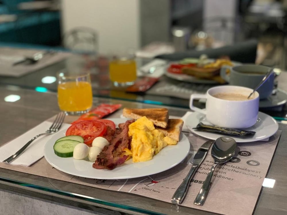 Breakfast meal