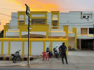 thumbnail: Front of property