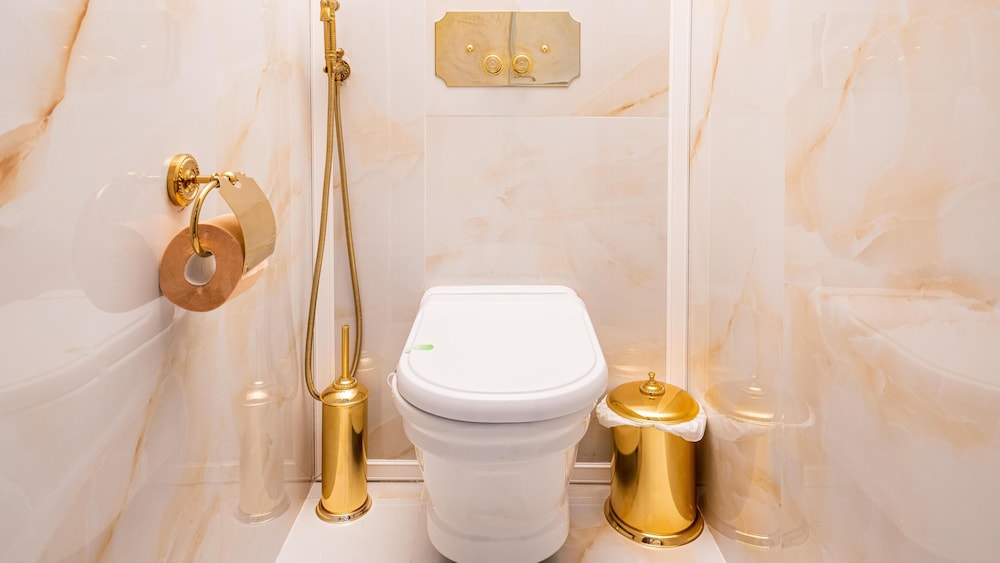 Bathroom amenities