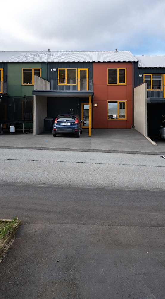 Primary image