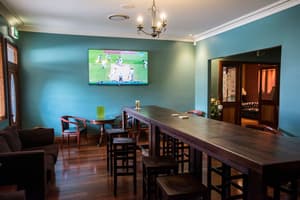 thumbnail: Bar (on property)