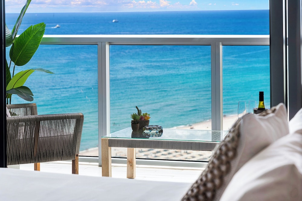 Beach/ocean view