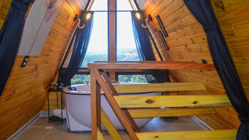 Private spa tub