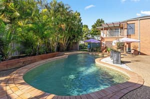 thumbnail: Pool
