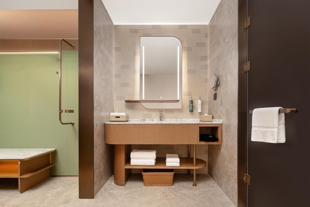 Bathroom shower