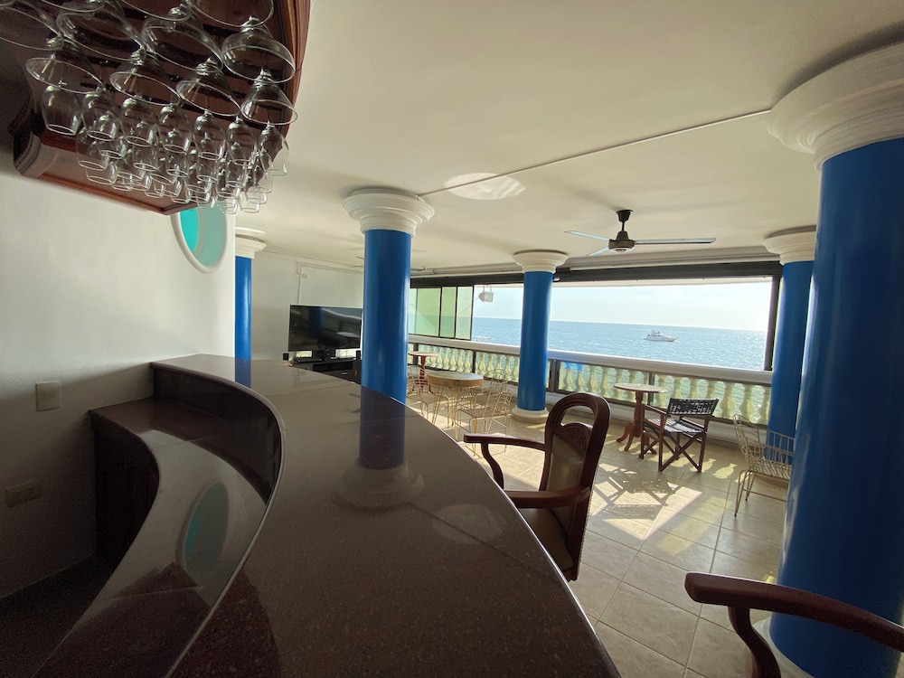 Snack bar