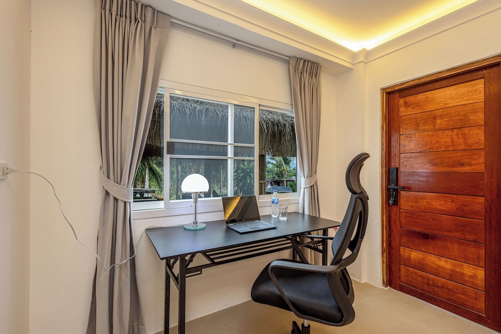 In-room business center