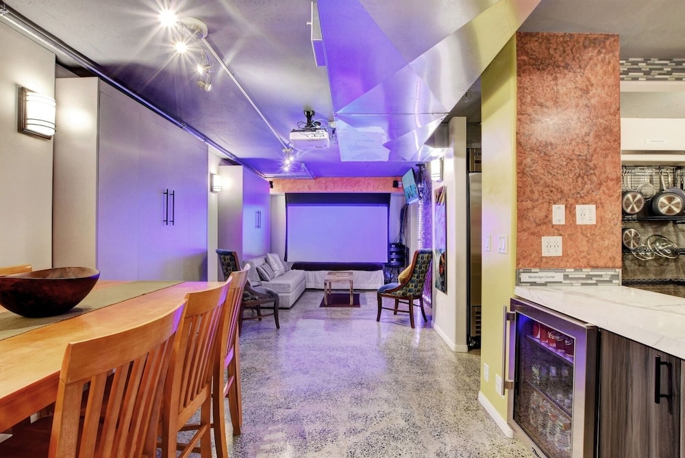 In-room business center