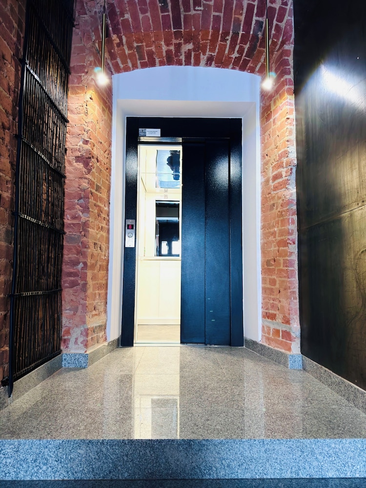 Elevator