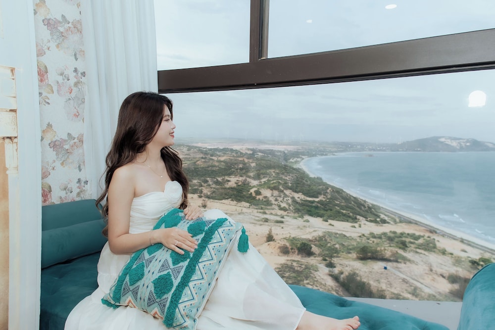 Beach/ocean view