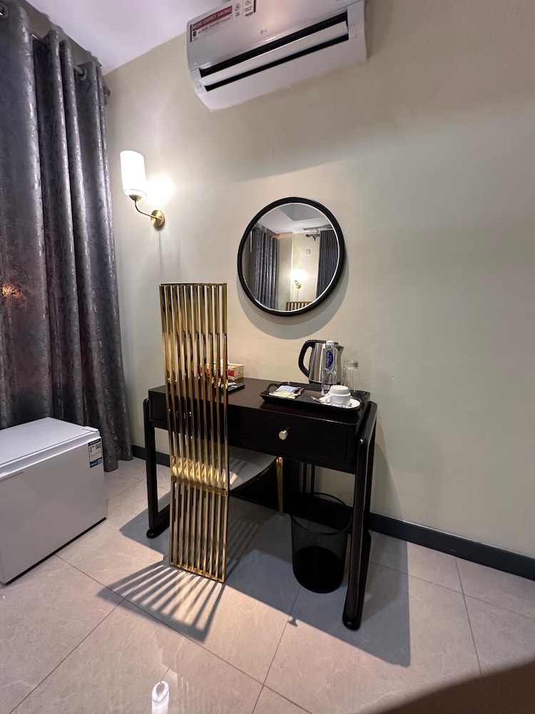 Room amenity