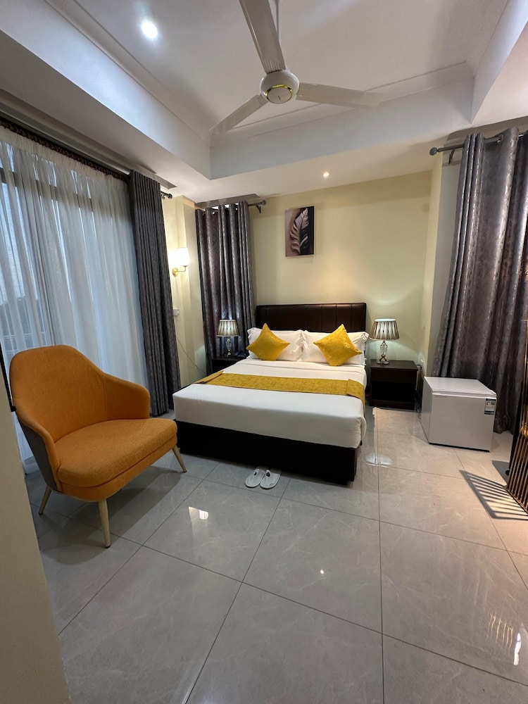 Room amenity