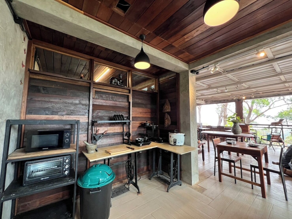 Shared kitchen facilities