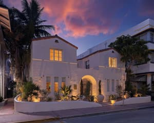 thumbnail: Exterior