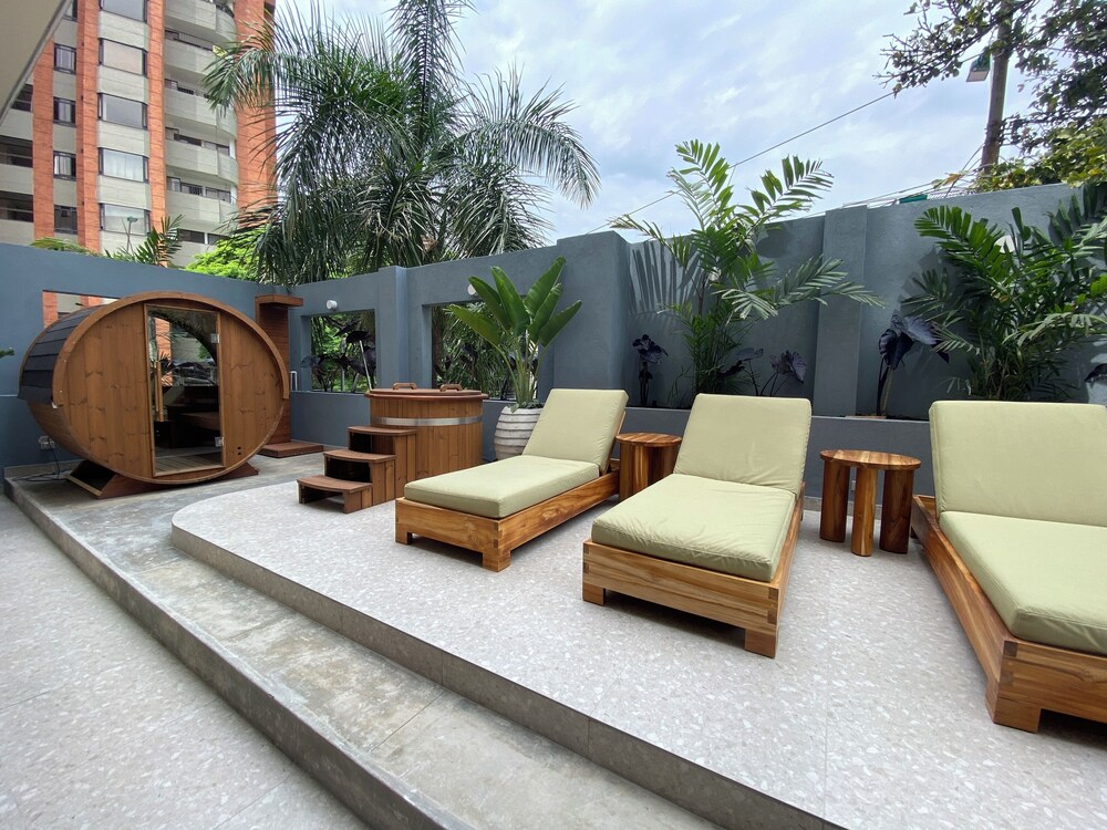 Sundeck
