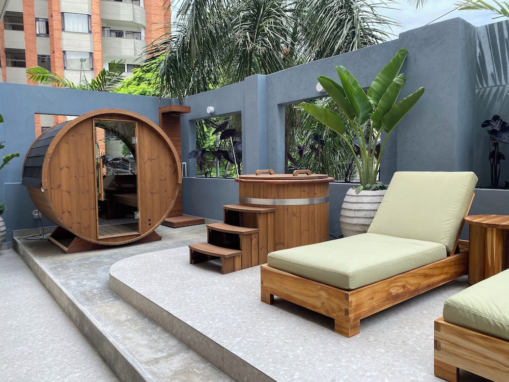 Sundeck