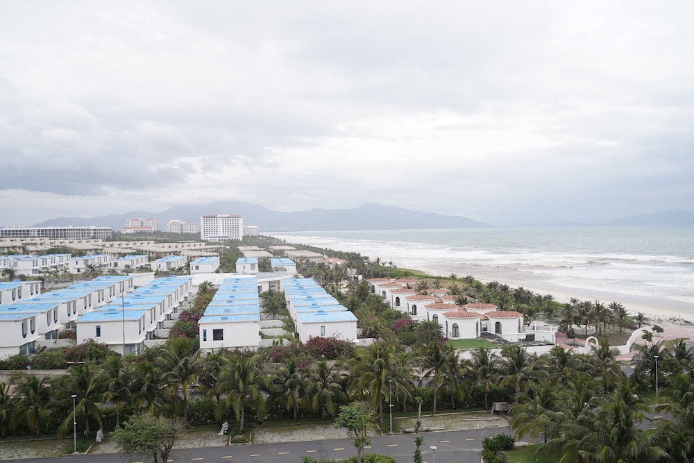 Beach/ocean view