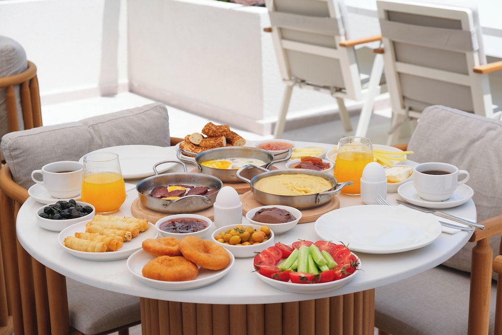 Breakfast meal