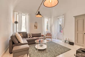 thumbnail: Interior