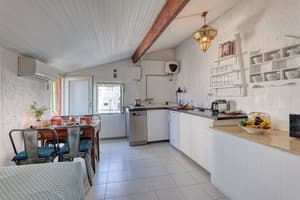 thumbnail: Interior