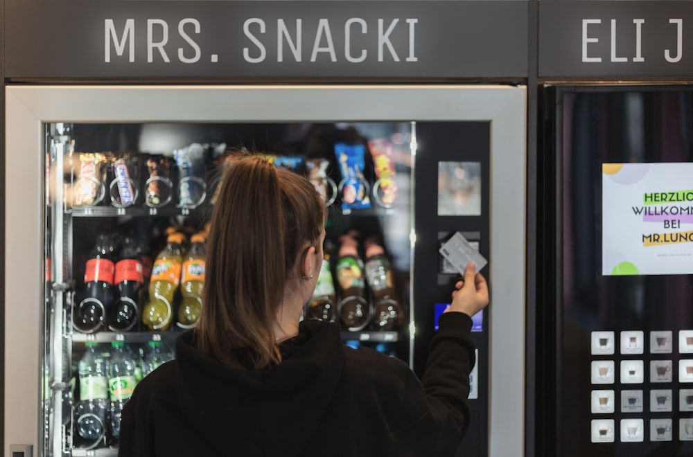 Snack bar