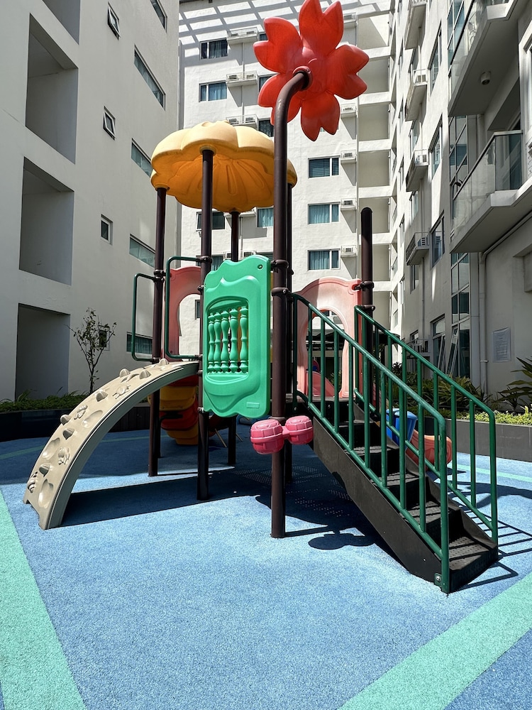 Children's play area - outdoor