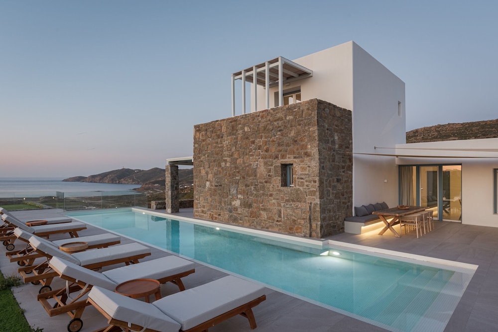 Private pool