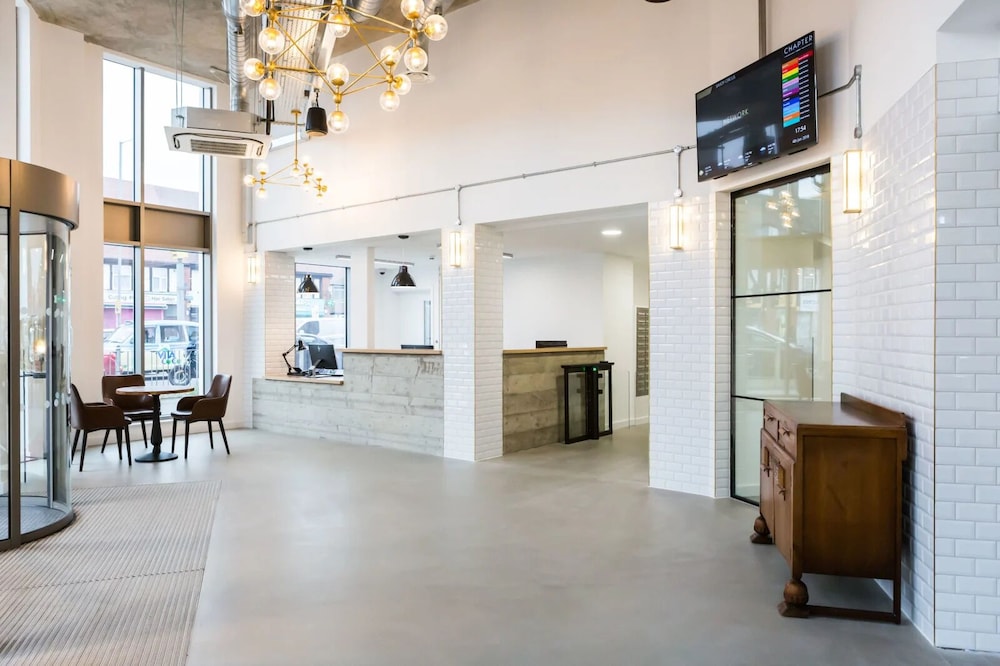 Concierge desk
