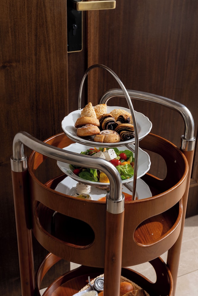 Room service - dining
