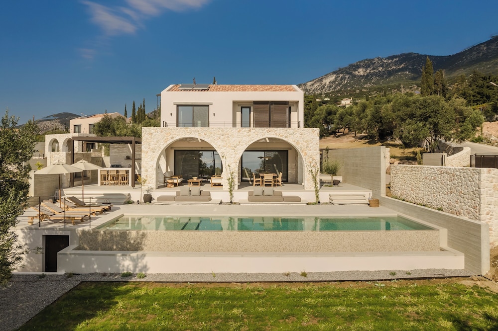 Private pool