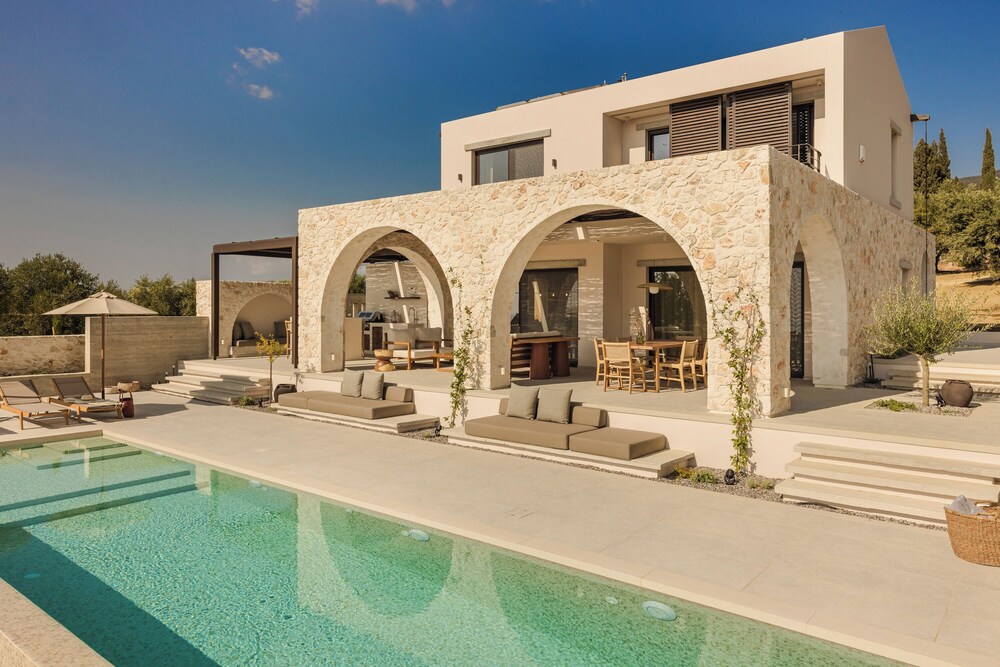 Private pool