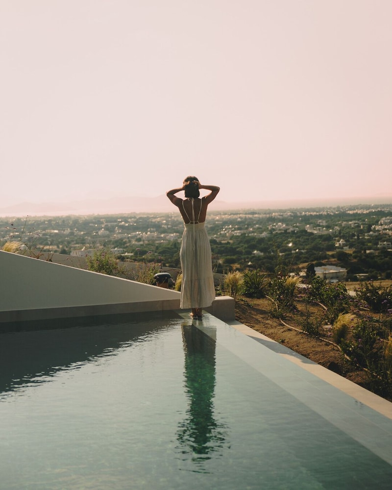 Private pool