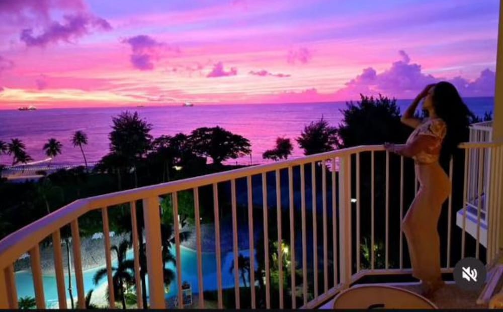 Beach/ocean view