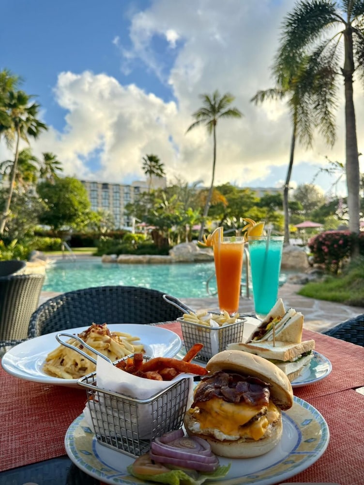 Poolside bar