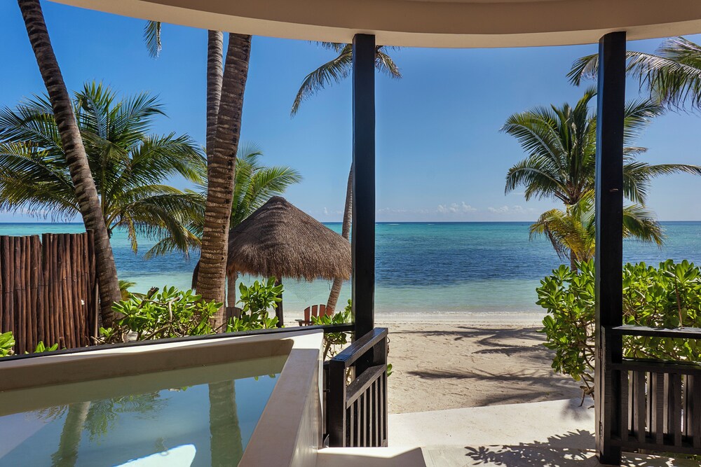 Private pool