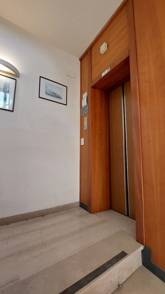 Elevator